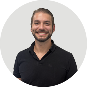 Professional headshot of Nick Kaytor a male physiotherapist at Bowmnville Family Physiotherapy
